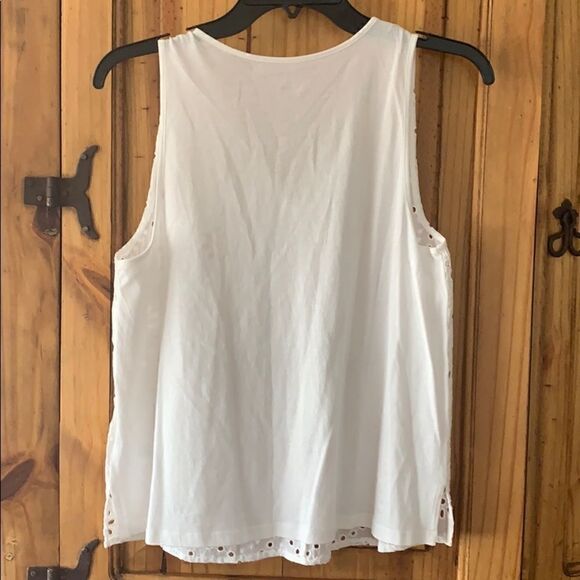 ***** 5 for $25 14TH & Union Eyelet Top - Picture 3 of 5
